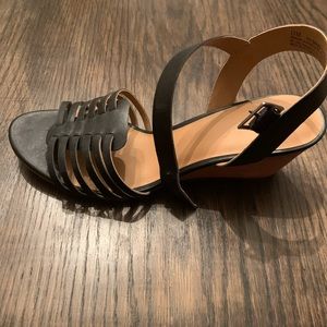 Susina wedge sandals size 11, never worn!